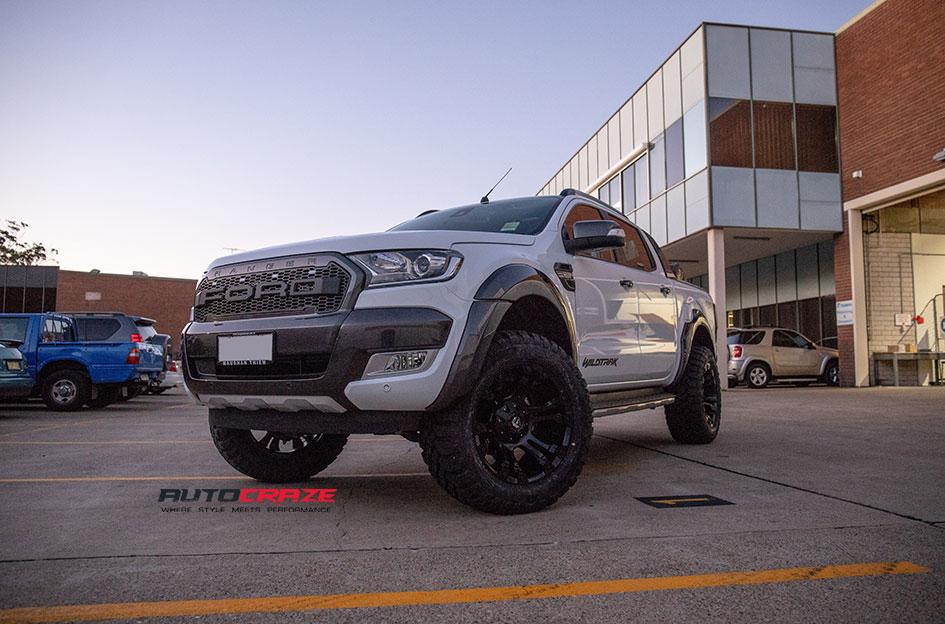 FORD-RANGER-VAPOR-MATTE-BLACK